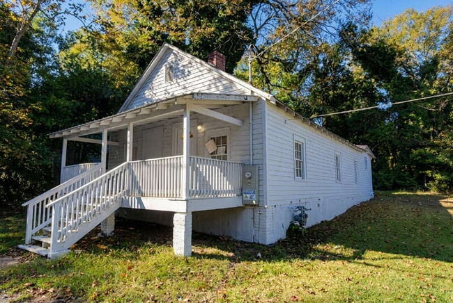 Photo - 625 E Wall St