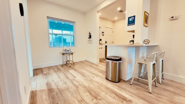 Photo - 617 Riverview Blvd Unidad 1