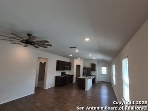 Photo - 345 Middle Grn Lp