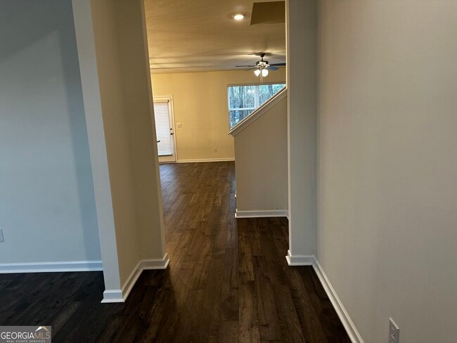 Photo - 717 Dairy Dr