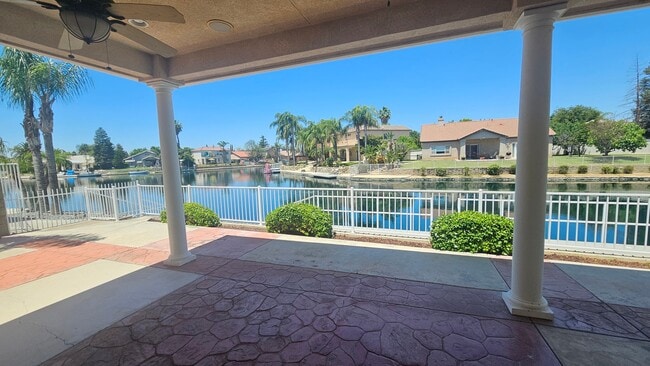 Photo - Beautiful Waterfront Home in Northwest Bakersfield