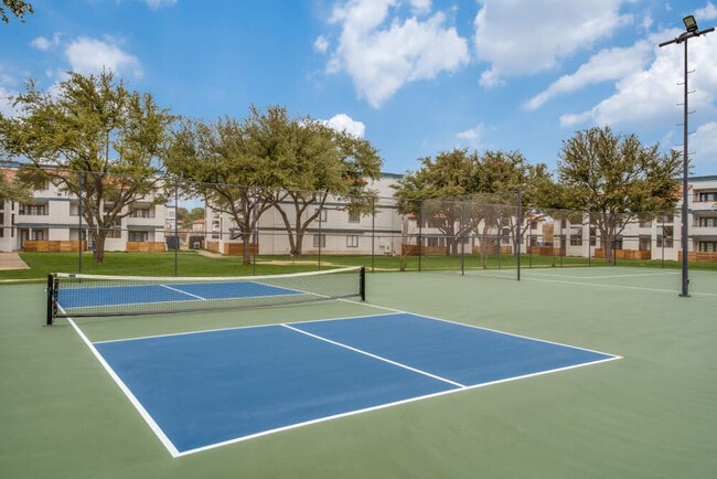 Photo - Mateo Apartment Homes