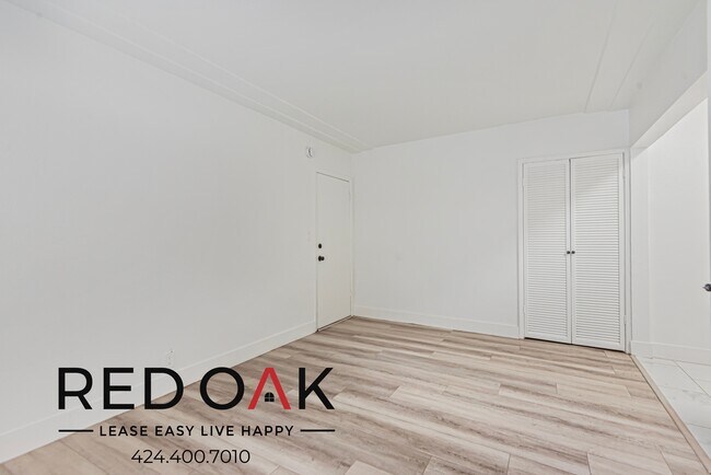 Photo - 851 S Kenmore Ave Unit 21