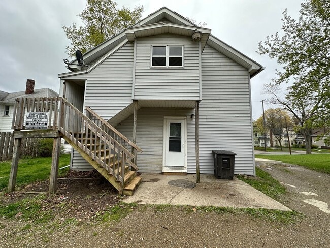 Photo - 937 S Jackson St