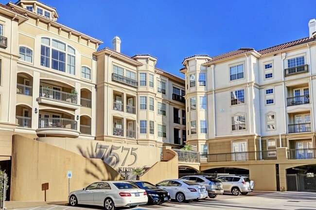 Building Photo - 7575 Kirby Dr Unit 1104