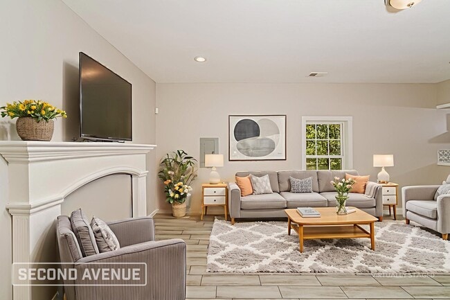 Photo - 544 7th St S House