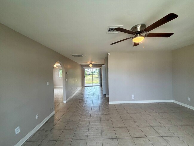 Photo - Updated 2 Bed / 1 Bath Duplex with Screened Lanai