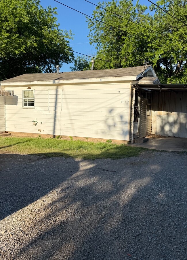 Building Photo - Lebanon rear