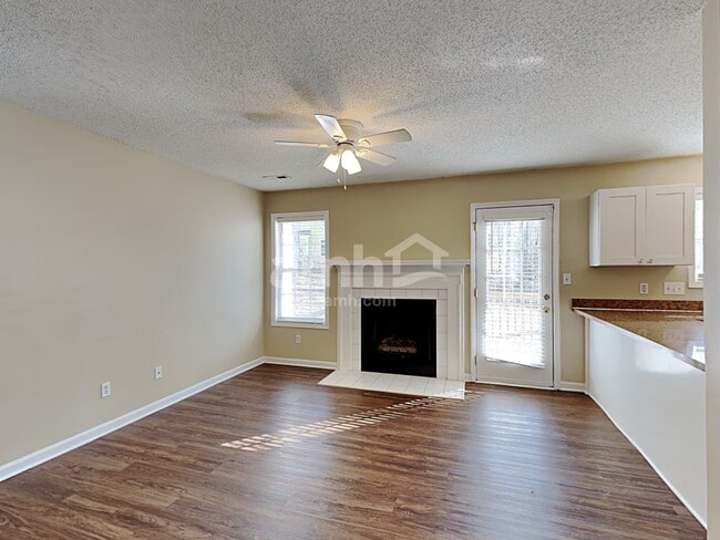 Photo - 8111 Kingston Dr