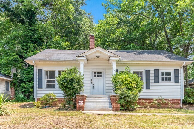 Building Photo - 3 Bedroom 2 Bath Westside Beltline Home