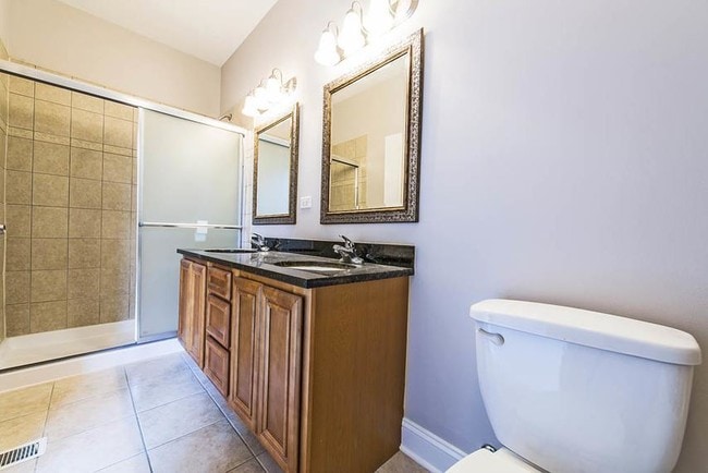 Photo - 3601 W 53rd St