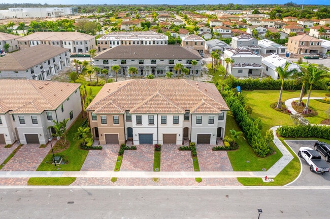 Photo - 4819 Indio Trl