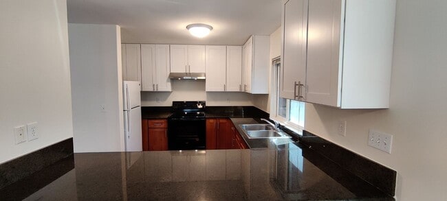 Photo - 3471 Harding Ave Unit Upstairs