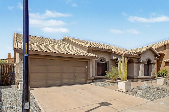 1220 E Briarwood Terrace