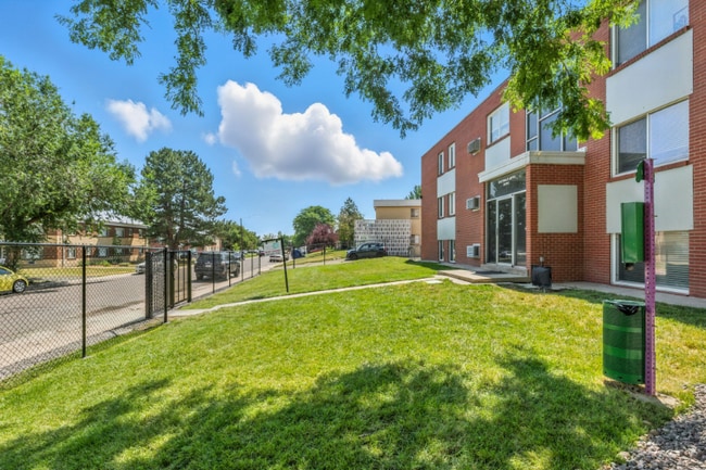 Building Photo - 10760 W 8th Ave Rental