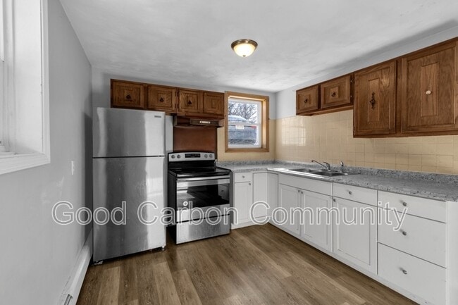 Building Photo - 1190 Orchard Park Rd Unit 6