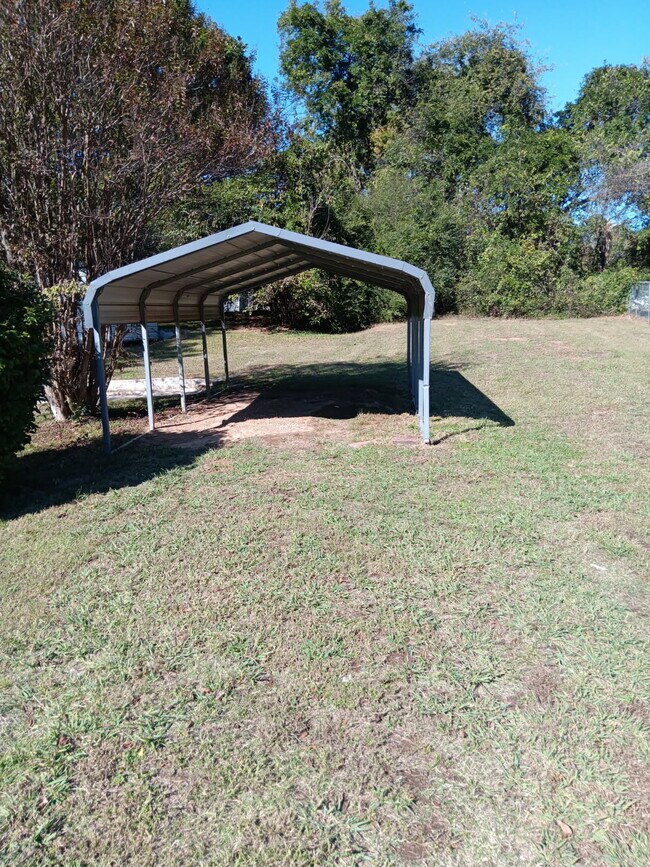 Photo - 512 34th Ave W