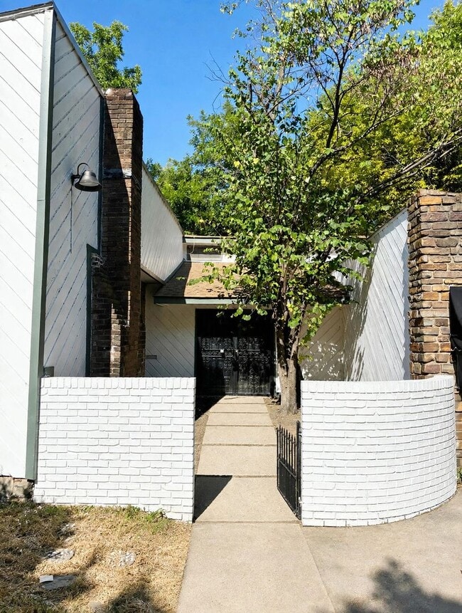 Photo - 5212 S Columbia Pl