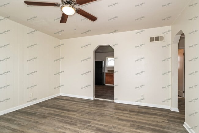 Photo - 9528 Ridge Ave