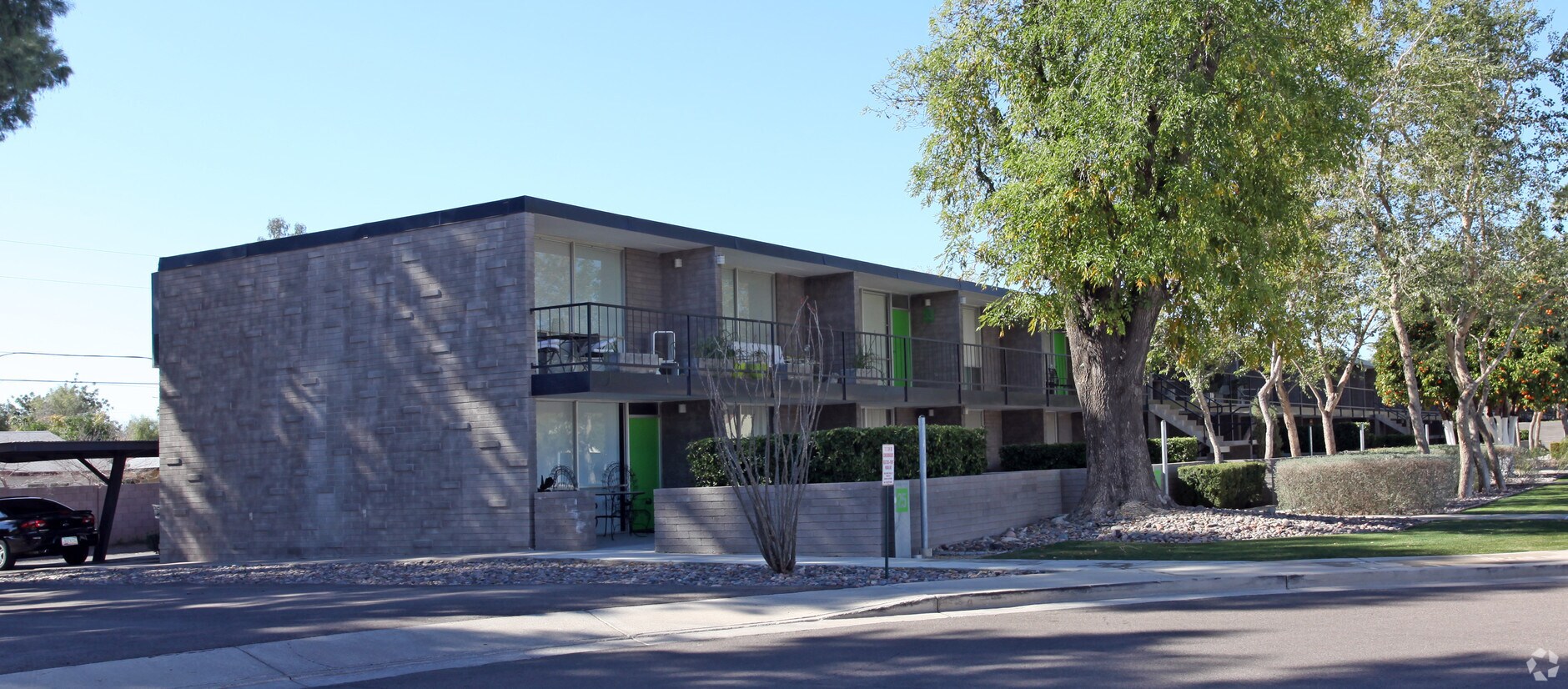 Photo - Scottsdale Resort Apartments