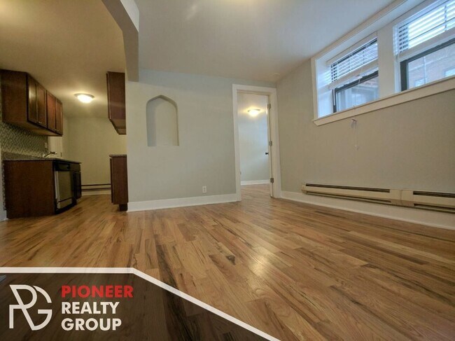 Photo - 4407 N Wolcott Ave Unit GDN