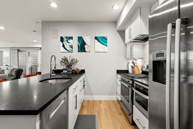 Photo - 339 W Broadway Unit 12