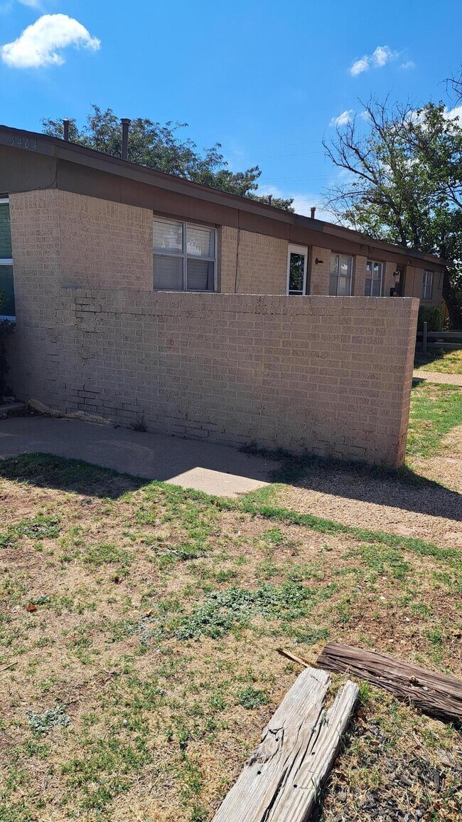 Photo - 3404 Elkhart Ave