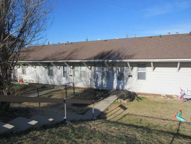 Photo - Eastside 2 bedroom w/Washer/Dryer Unit 1038 S. Nebraska Ave.
