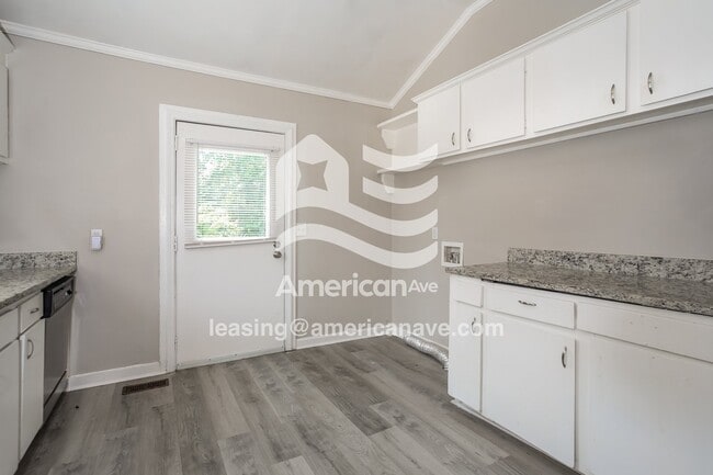 Photo - 236 W Miriam Ave