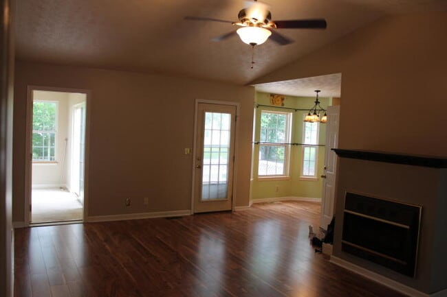 Photo - 54 Marymont Dr