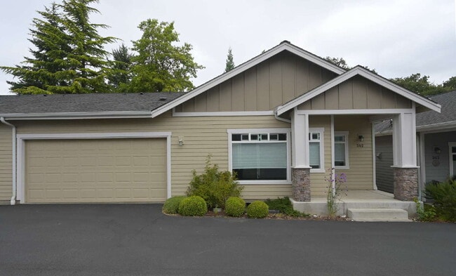Building Photo - 2 bed 2 bath 2 car garage, in Sequim Rental
