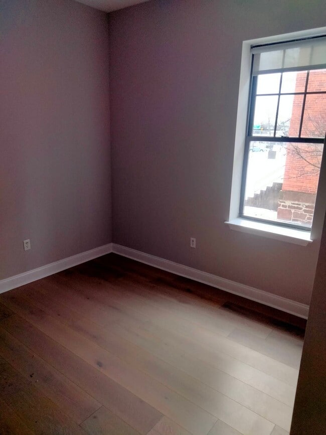 Photo - 42 Imlay St Unit A