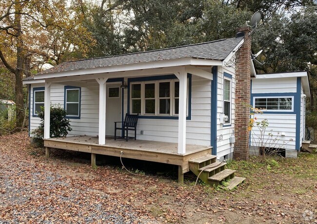 Building Photo - 2026 River Rd Rental