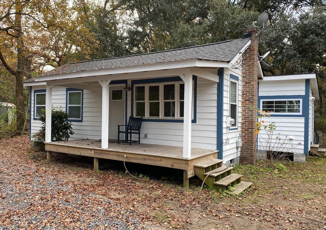 Photo - 2026 River Rd House