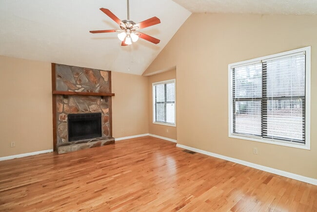 Photo - 1204 Trout Dr