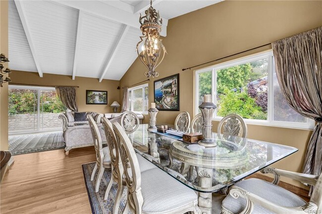 Photo - 1378 Terrace Way