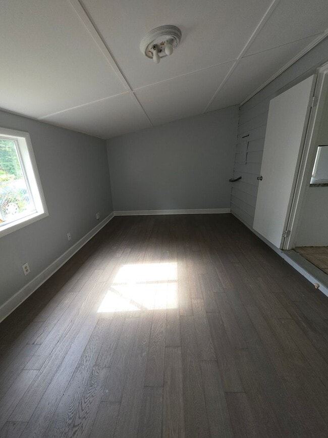 Photo - BEAUTIFUL 4 BEDROOM 1 BATHROOM HOME
