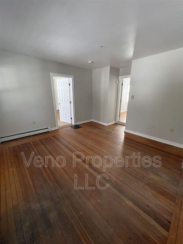 Photo - 24 W Main St