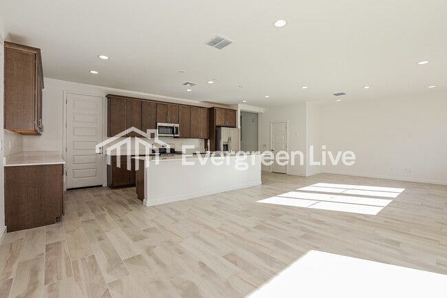 Photo - 10135 E Ulysses Ave