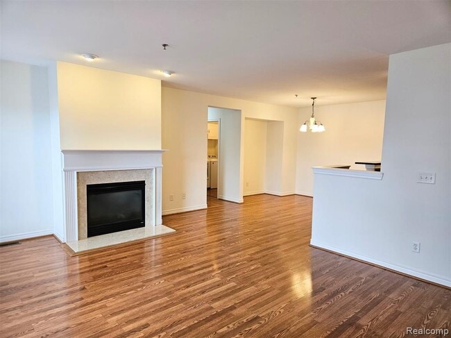 Photo - 264 Village Way S Unit 47