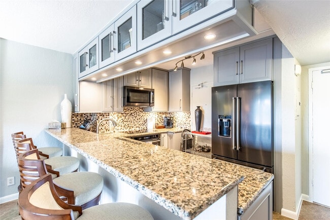 Photo - 1831 NE 38th St Unidad 206