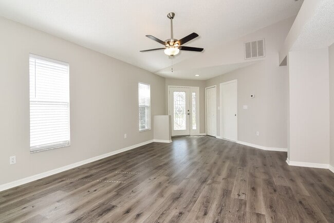 Photo - 22649 St Thomas Cir