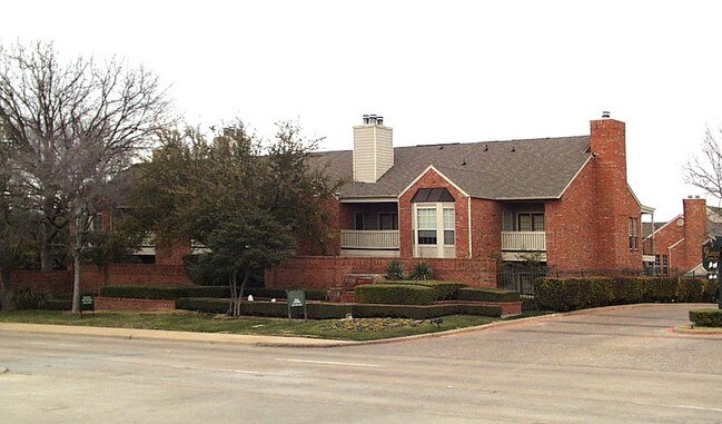 Photo - Williamsburg Condominiums