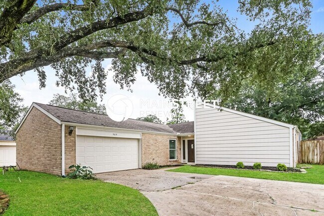 Building Photo - 3 Bedroom Pet-Friendly Home in Houston, TX with Main Street Renewal