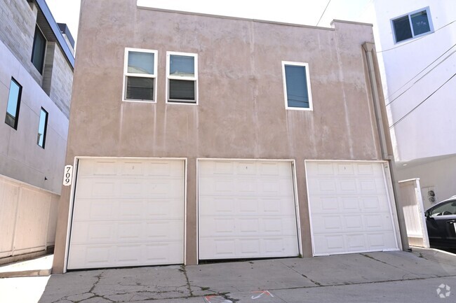 Building Photo - Highland (Crest) Unit 2 Rental