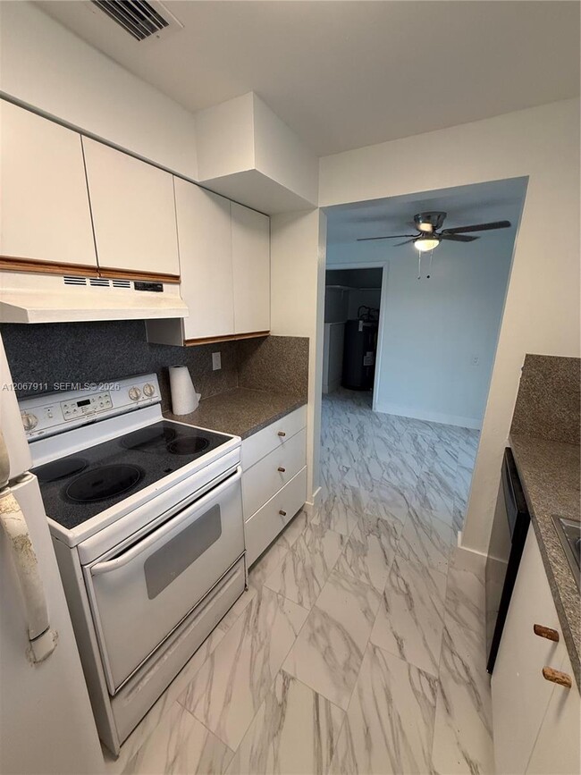 Photo - 3558 Everglades Rd