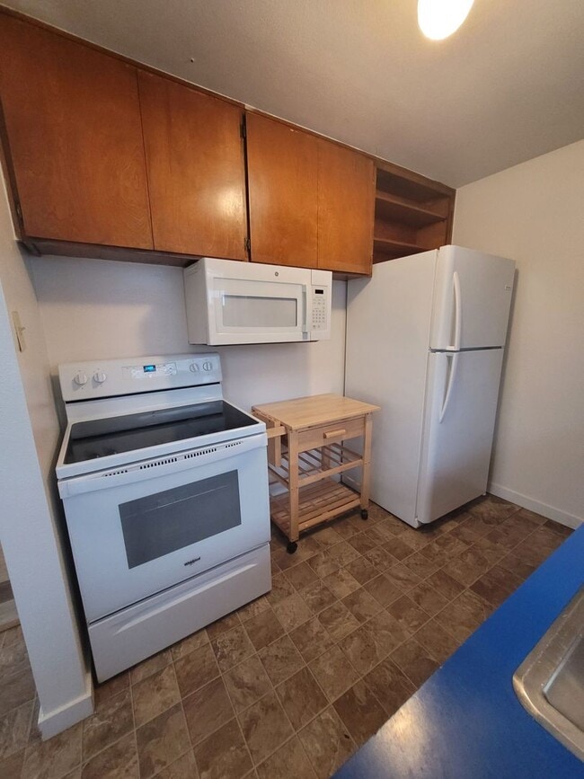 Photo - 1131 W 8th Ave Unidad Main