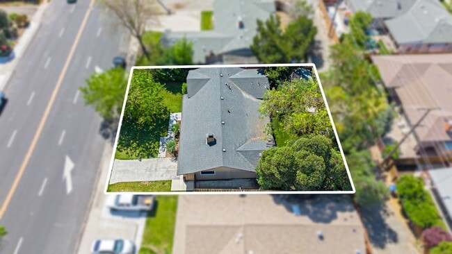 Photo - 1825 College Ave