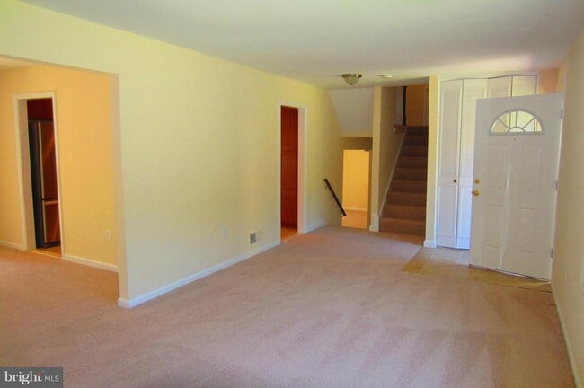 Building Photo - 4898 Wheatstone Dr