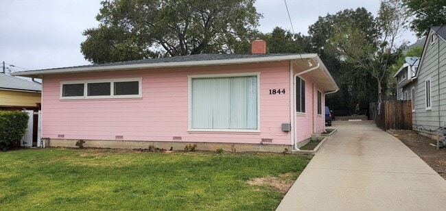 Photo - 1844 McCollum St